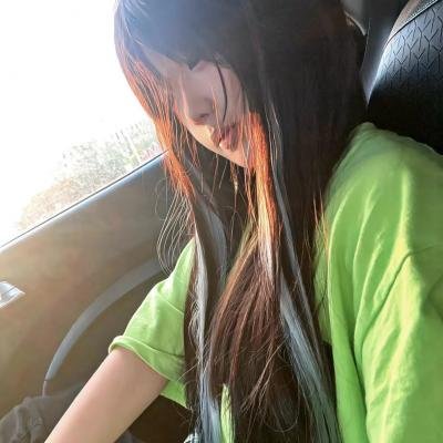 春曲丽影封面